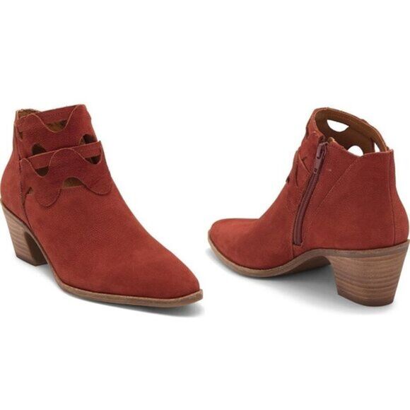 Lucky Brand Women Gezana Cutout Pointy Toe Leather Bootie - Picture 1 of 6